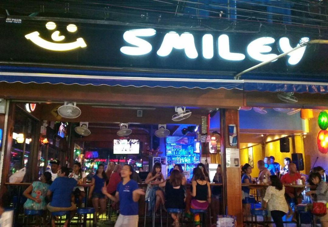 The Smiley Bar景点图片