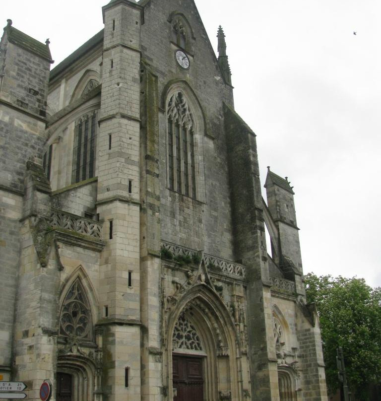 Basilique Notre-Dame-Clery-Saint-Andre必去景点