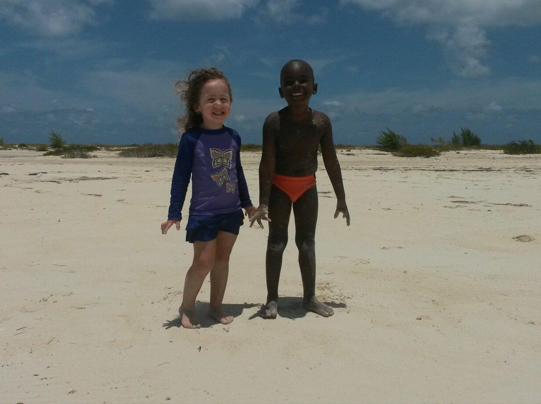 Ocean Parasail-Cockburn Town必去景点