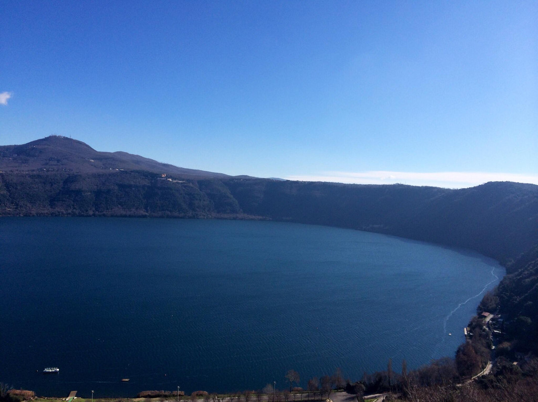 Pontifical Villas of Castel Gandolfo-冈多菲堡必去景点