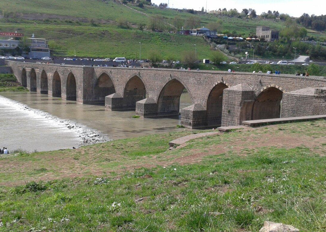 Hasankeyf Eski Köprü-Diyarbakir必去景点