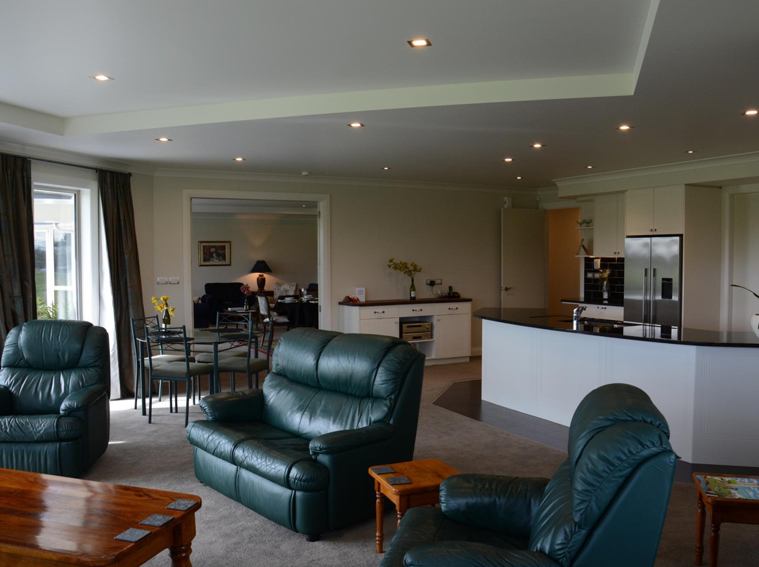 Matangi Oaks Boutique Bed & Breakfast主图