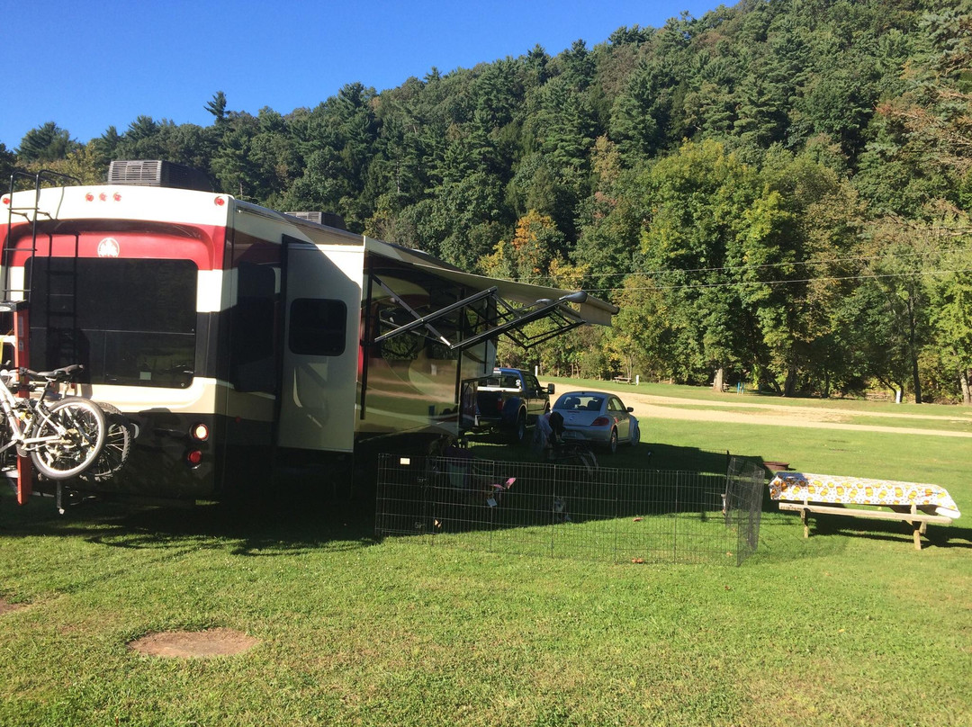 Smith's Campground & Cabins