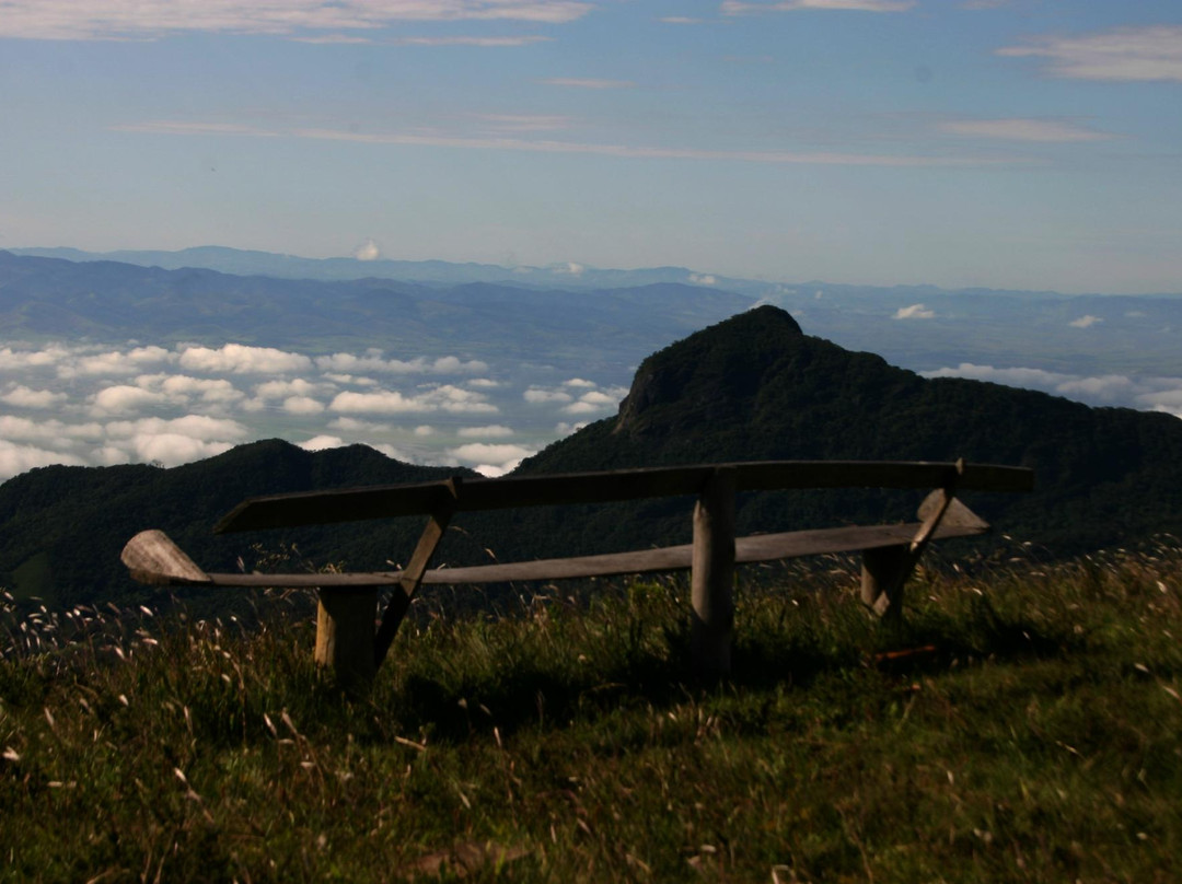 Cachoeira Gomeral-瓜拉廷格塔必去景点