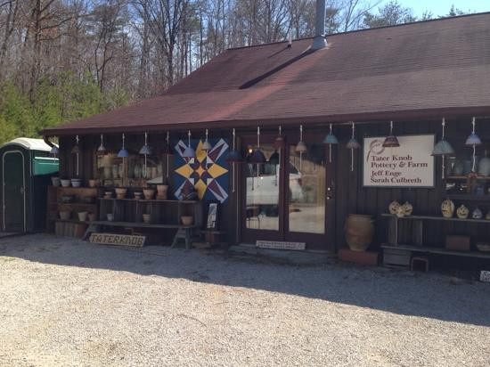 Tater Knob Pottery and Farm-Berea必去景点