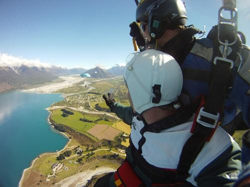 天堂高空跳伞-皇后镇必去景点