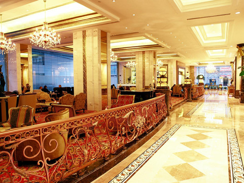 上海南新雅皇冠假日酒店主图