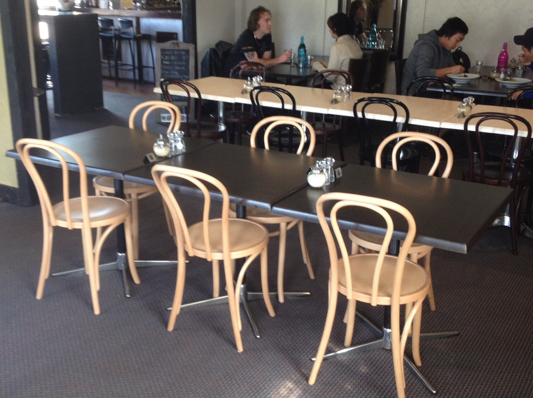 The Hillston Motel主图