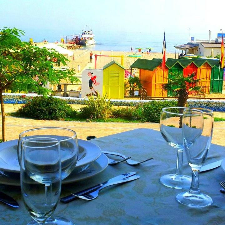 米萨诺阿德里亚蒂科酒店住宿-Ambasciatori Hotel