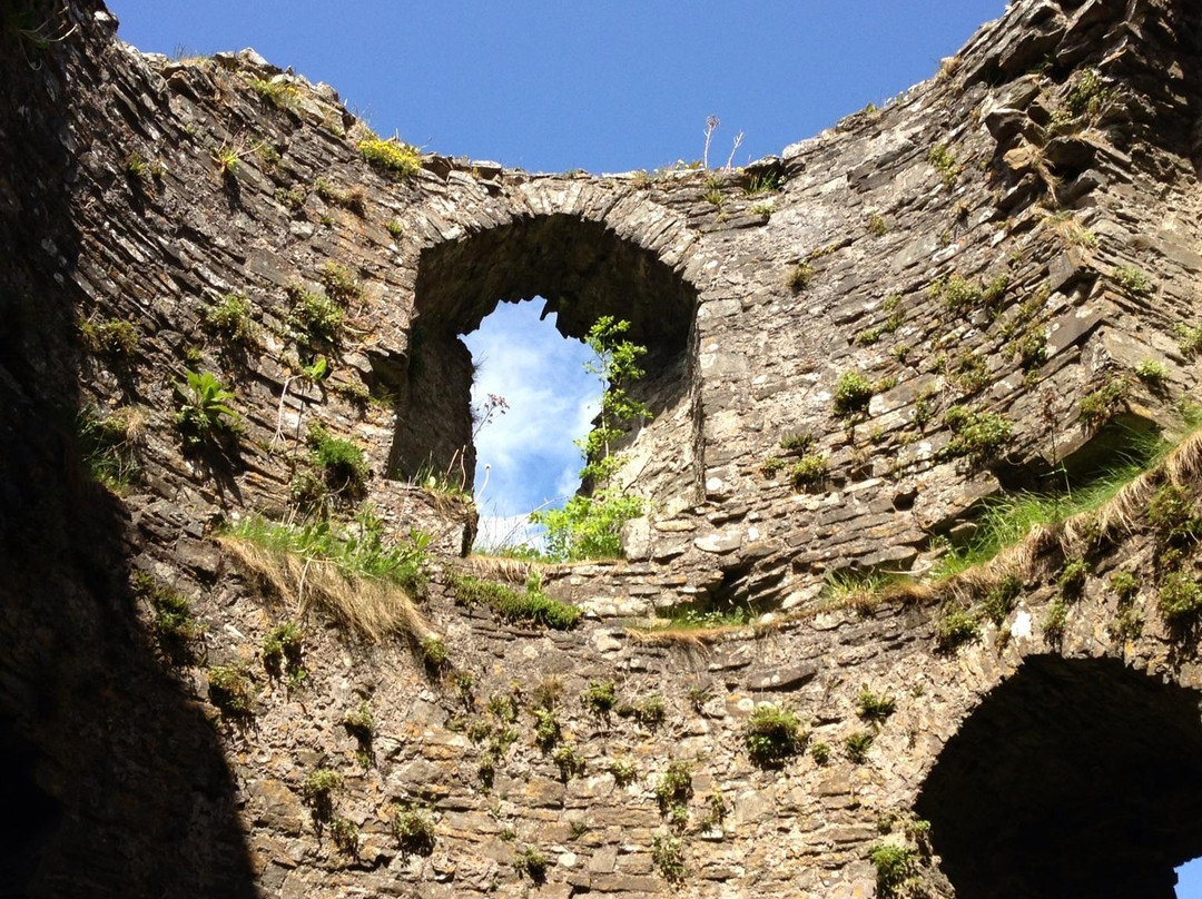 Llansteffan Castle景点图片
