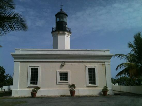 Punta Tuna Lighthouse景点图片
