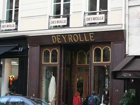 天牛-巴黎必去景点