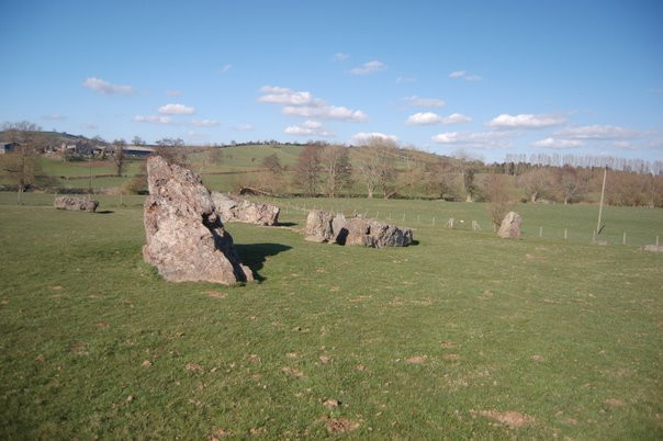 Stanton Drew Stone Circles & Cove景点图片
