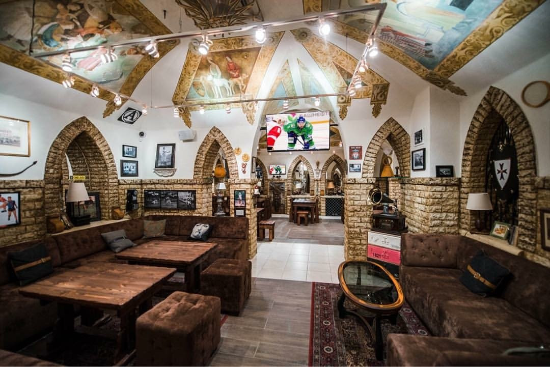 HEFNER Sport-Bar