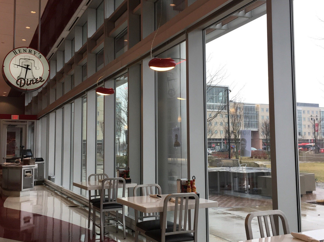 Henry's Diner
