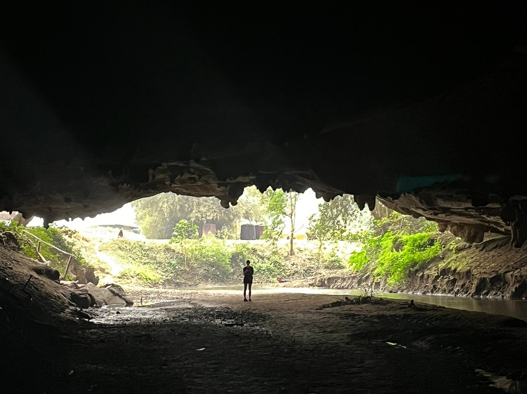 Mae U Su Cave景点图片