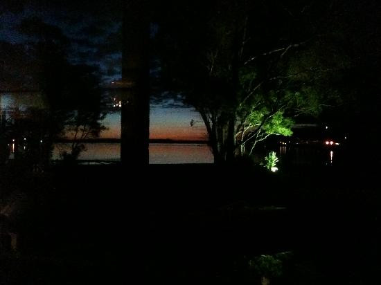 斯特拉恩餐馆和美食-Risby Cove Restaurant