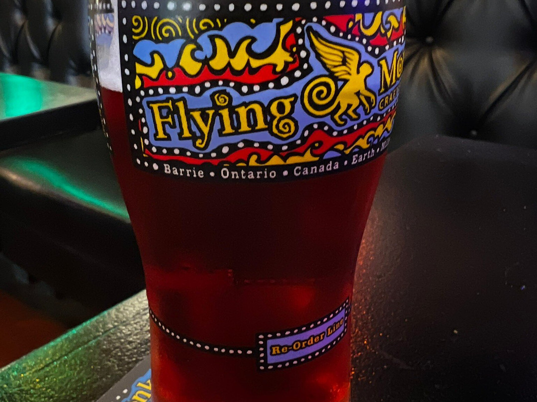 Flying Monkeys Craft Brewery景点图片