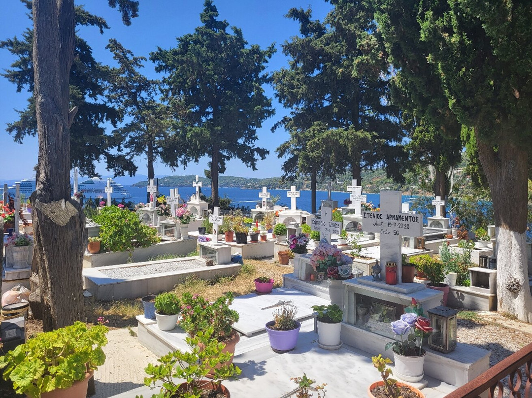 Skiathos Cemetery景点图片