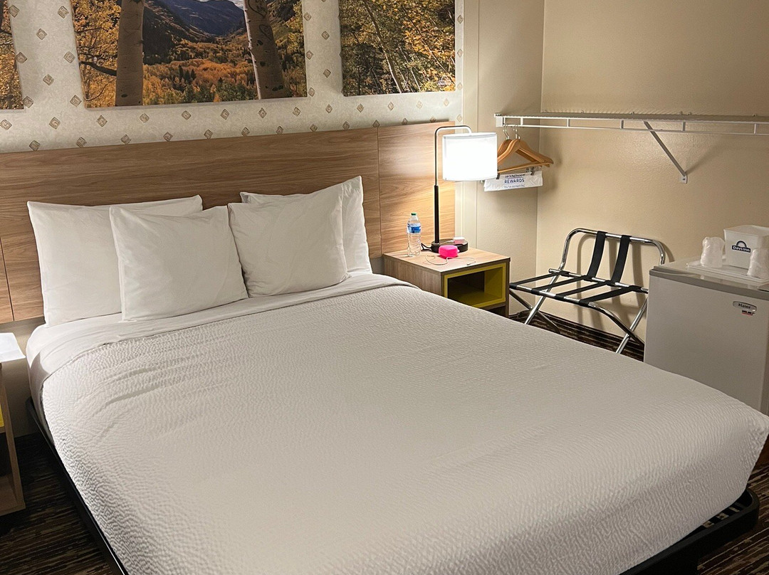 Days Inn by Wyndham Lebec主图