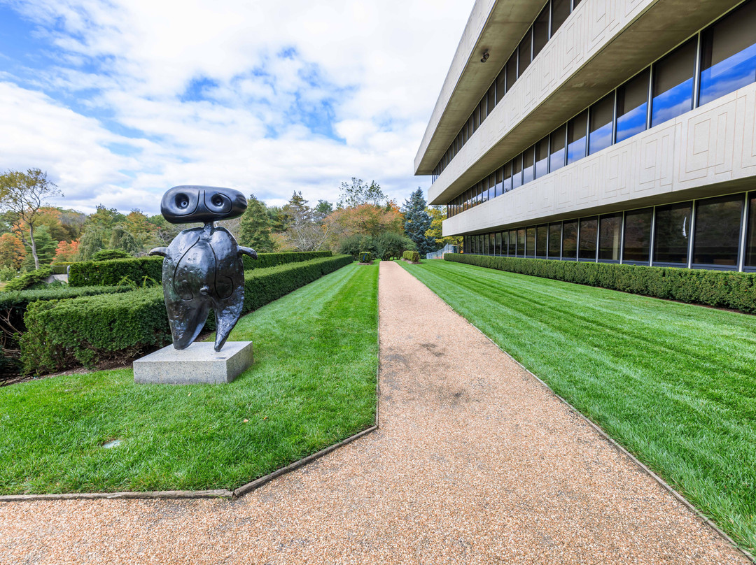 Donald M. Kendall Sculpture Gardens景点图片