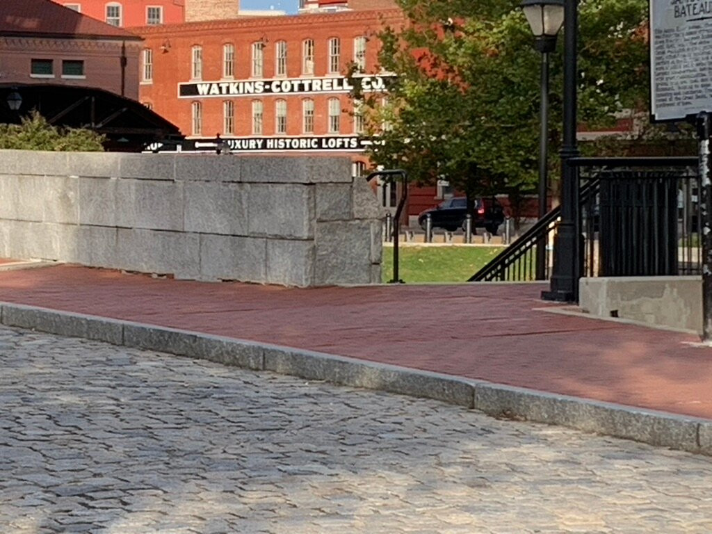 Canal Walk-里士满必去景点