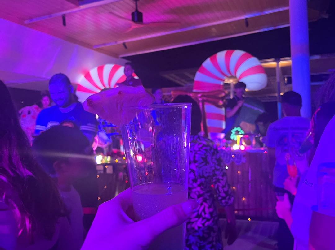 普吉岛地中海度假酒店主图