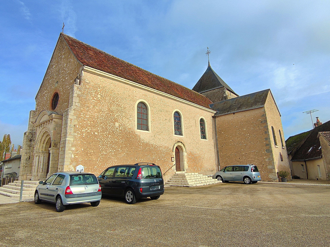 Église Saint-Lubin à Landes-le-Gaulois