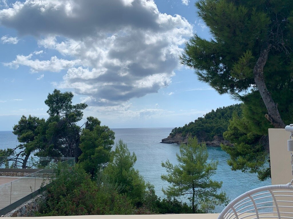 Alonissos Beach Bungalows & Suites Hotel主图