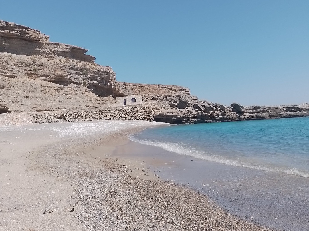 Agios Charalambos Beach景点图片