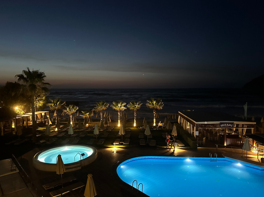 Thalassa Beach Resort主图