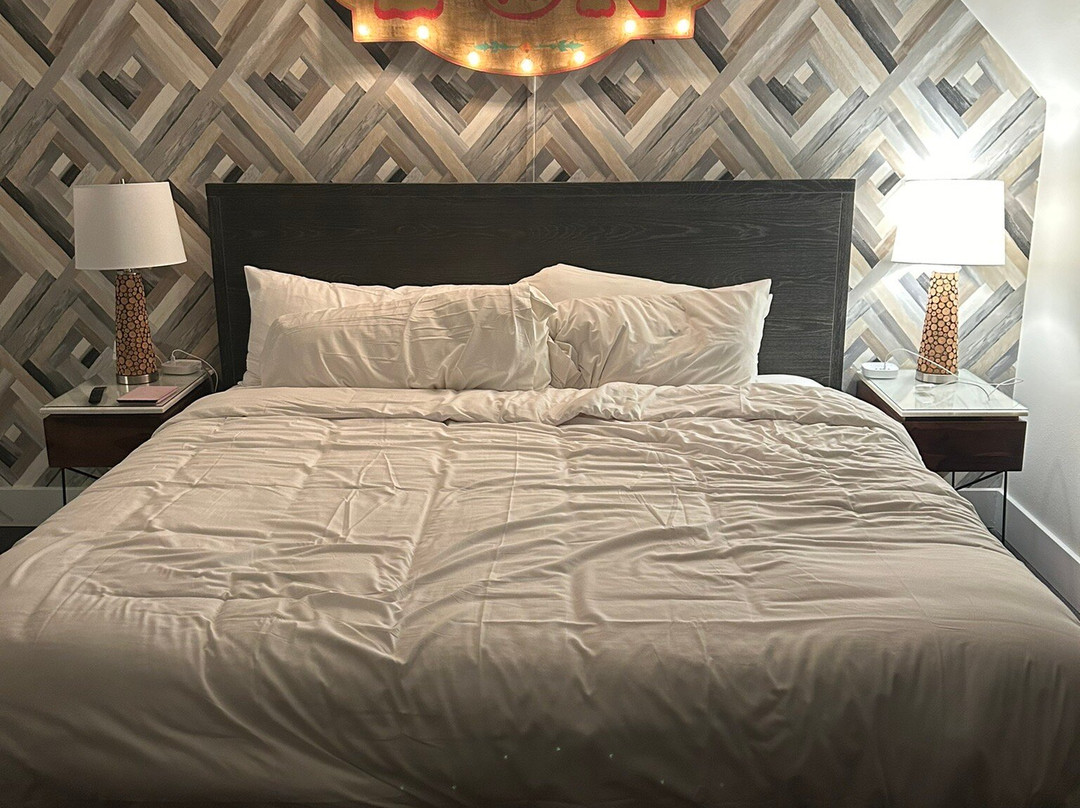 The Creekstone主图