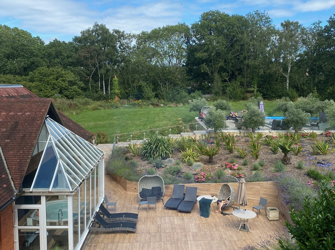 Guildford Manor Hotel & Spa主图