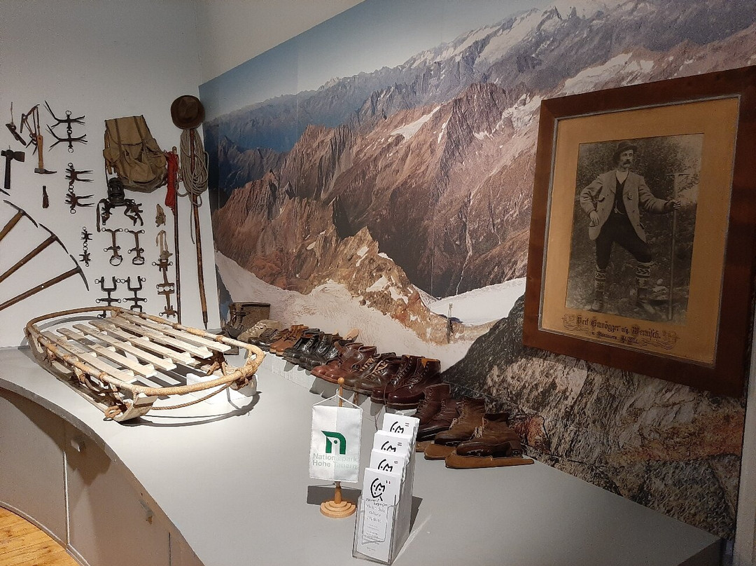 Museum Fuer Volkskultur - Schloss Porcia景点图片