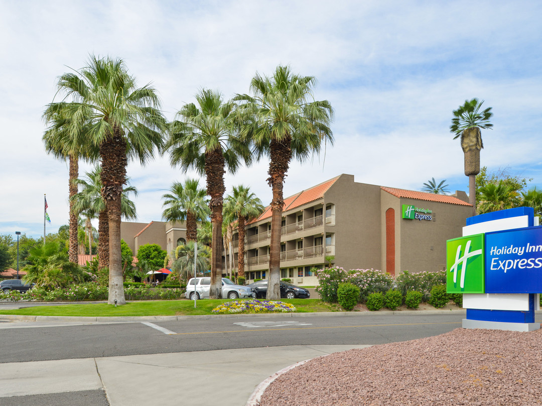 印第安维尔斯酒店住宿-棕榈沙漠智选假日酒店