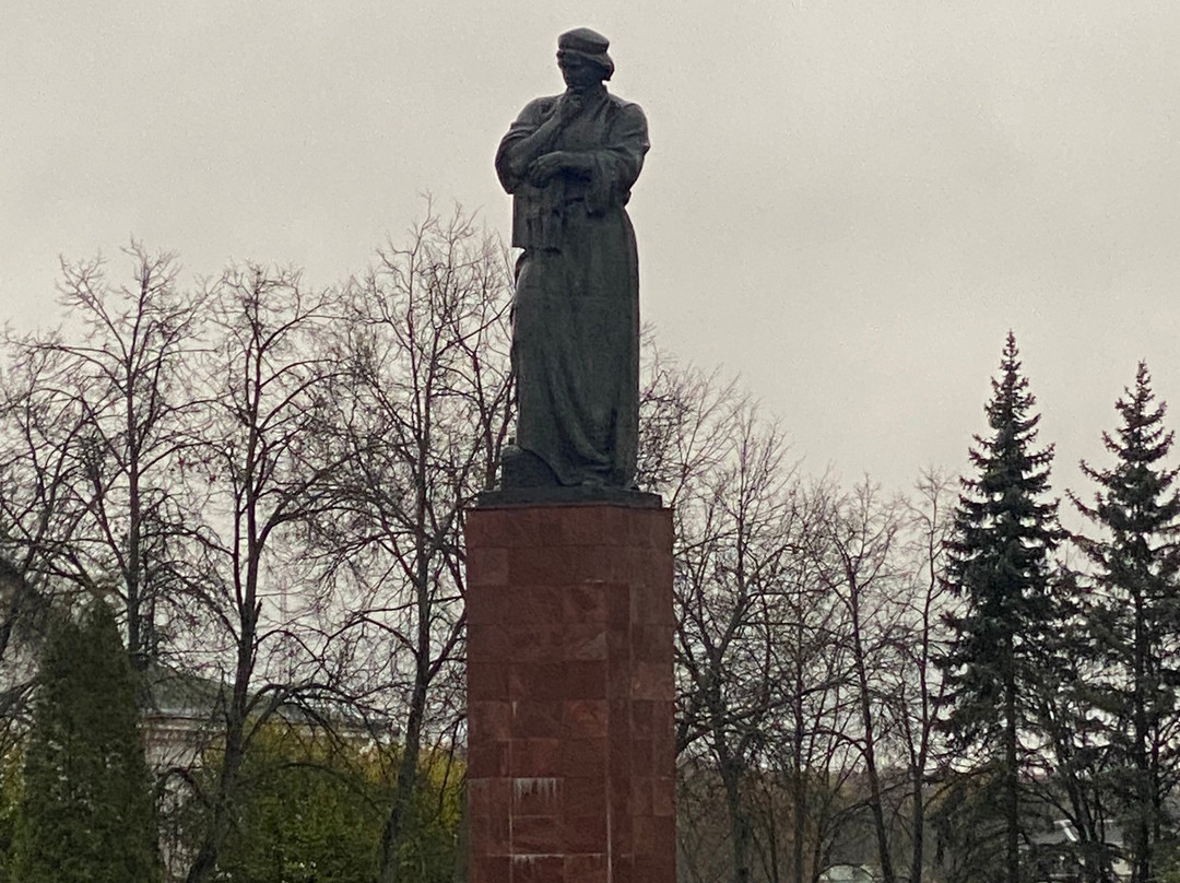 Francysk Skaryna Statue-波洛茨克必去景点