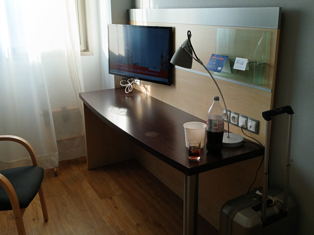 瓦伦西亚博内尔快捷假日酒店主图