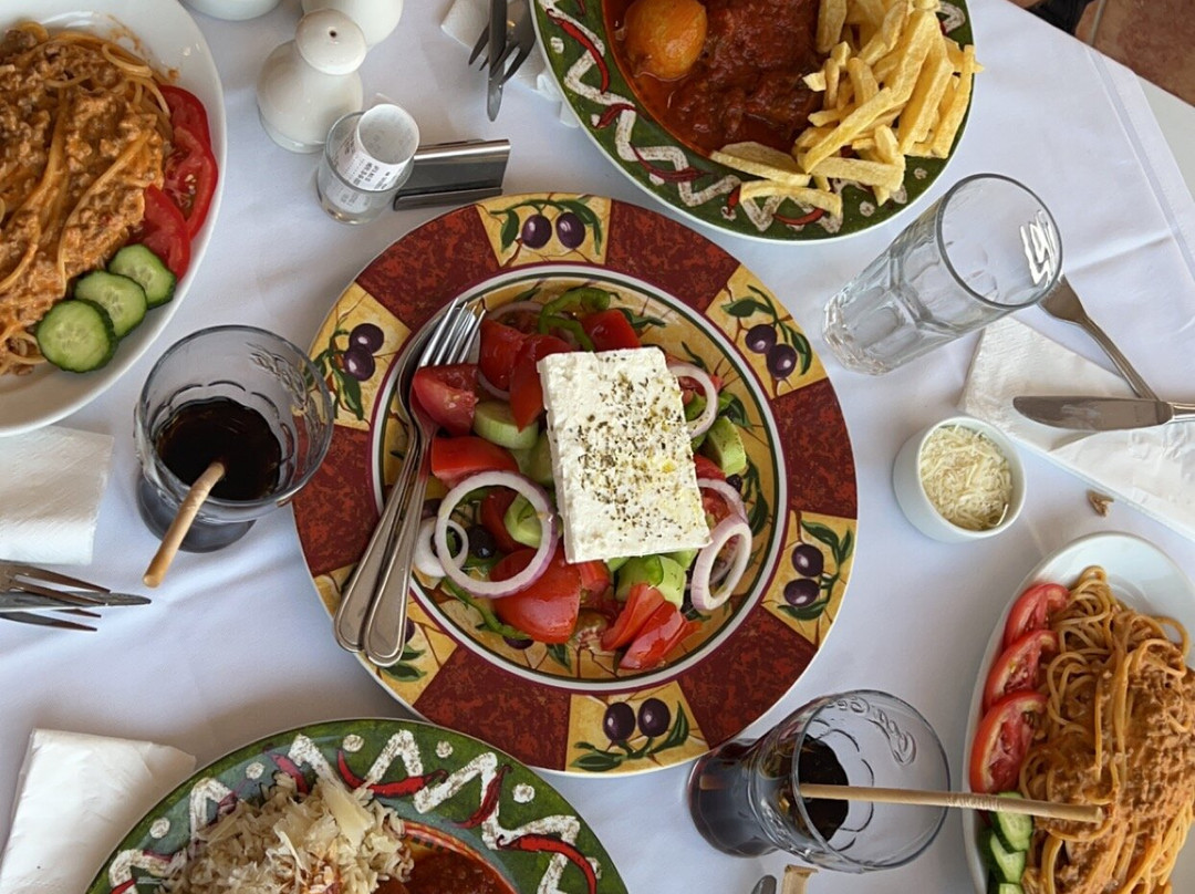 Triton Apartments主图