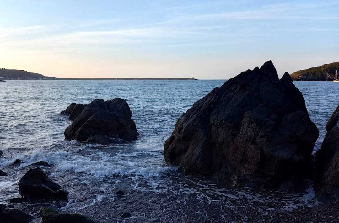 Lampit Beach & Cave, Fishguard景点图片