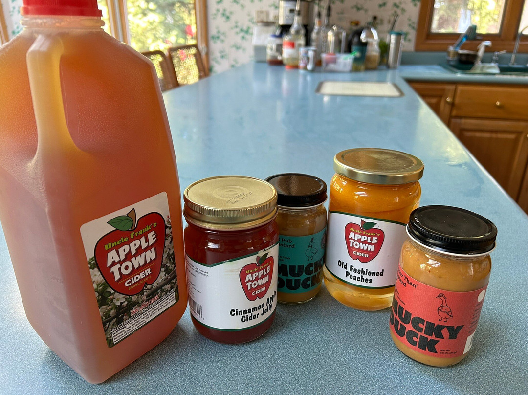 Uncle Frank's Apple Town景点图片