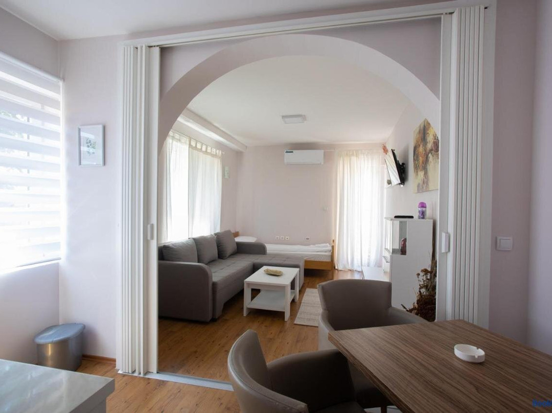 A Apartmani