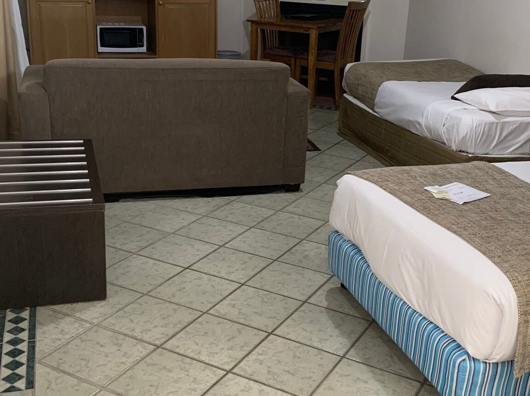 西佳金钟汽旅酒店主图