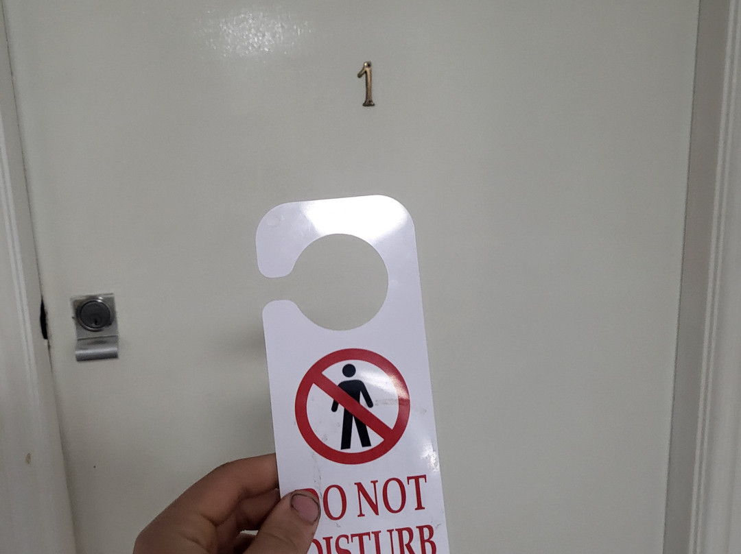 Holland Arms Hotel主图