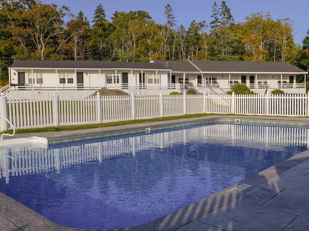 Bluebird Ocean Point Inn主图