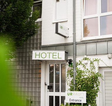 Pulheim酒店住宿-Urraum Hotel