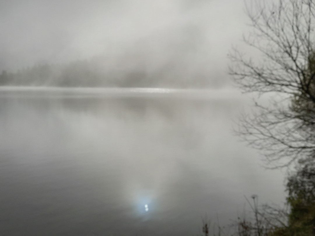 Lac de Servières景点图片