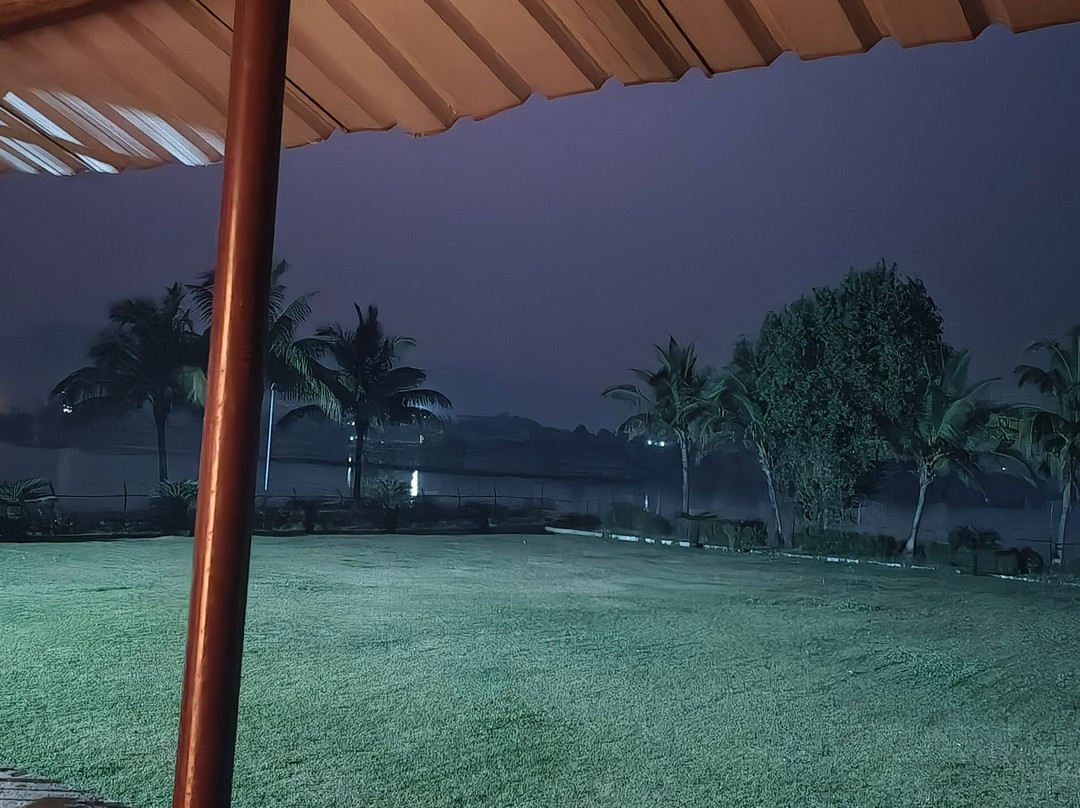 Savana Lake Resort主图