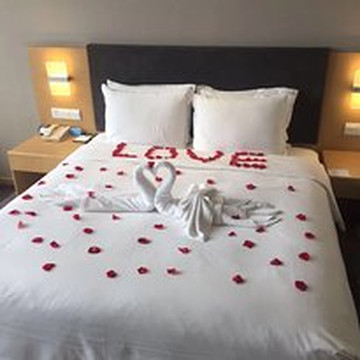 汇融广场智选假日酒店主图