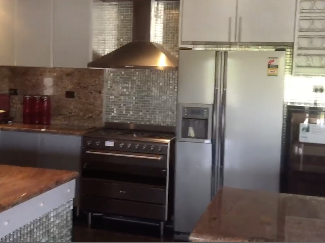 Ettalong Beach Tourist Resort主图