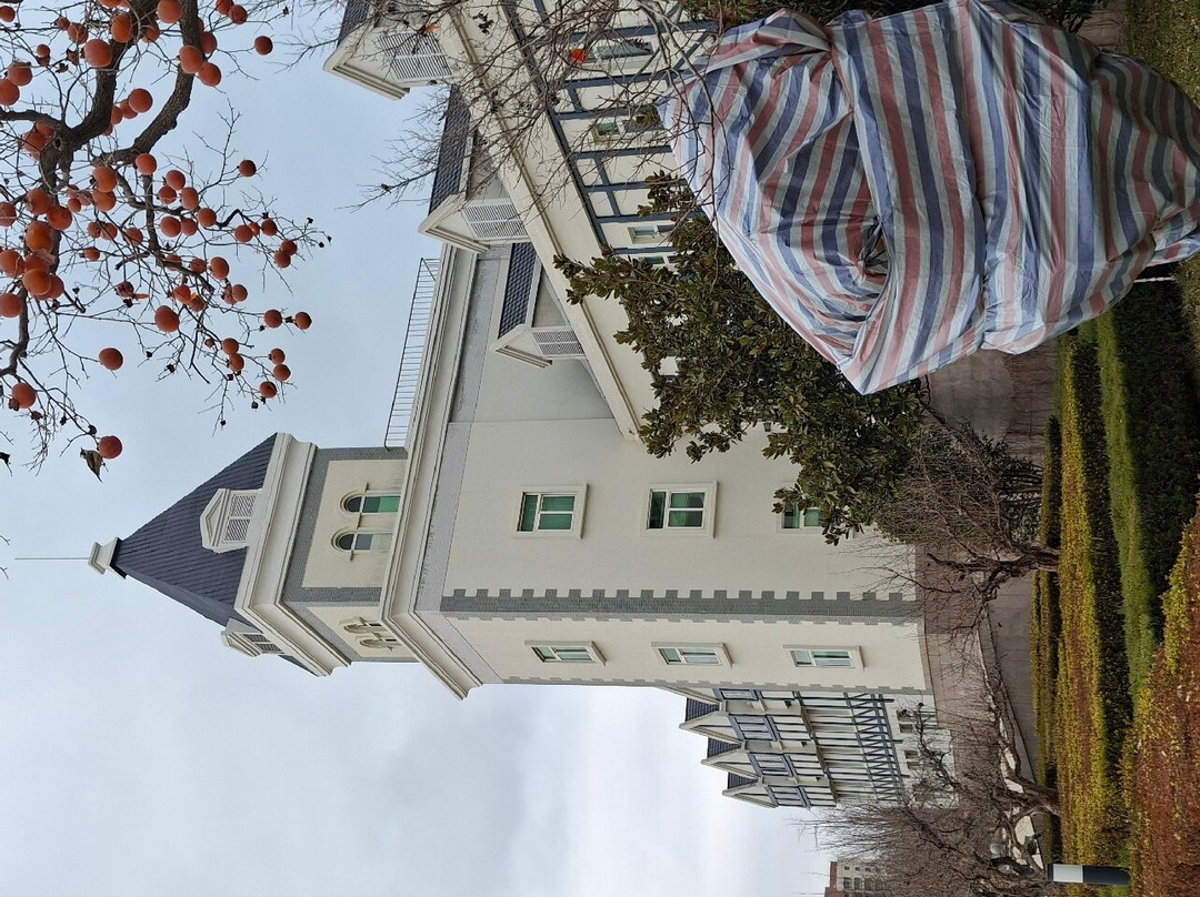 张裕国际葡萄酒城-烟台市必去景点